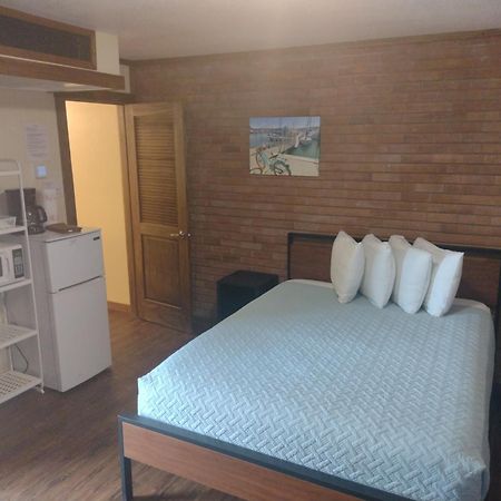 Belles Sea Inn พอร์ท อารานซัส ภายนอก รูปภาพ